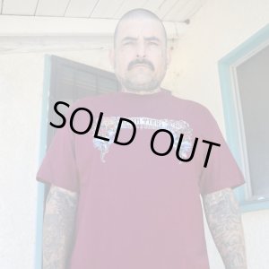 画像2: XLラスト1枚で終了 "OPIE ORTIZ x BALL&CHAIN" / Doin Time コラボTシャツ バーガンディー