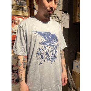 画像3: 2XLラスト2枚で終了 DGWD / BLUE DAGGER OWL 半袖Tシャツ artwork by MR. LEE