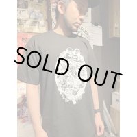 Lサイズラスト1枚で終了 DGWD / BARRIO SUITE 半袖Tシャツ artwork by NIGHT tha FUNKSTA