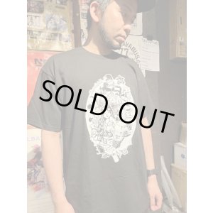 画像1: Lサイズラスト1枚で終了 DGWD / BARRIO SUITE 半袖Tシャツ artwork by NIGHT tha FUNKSTA