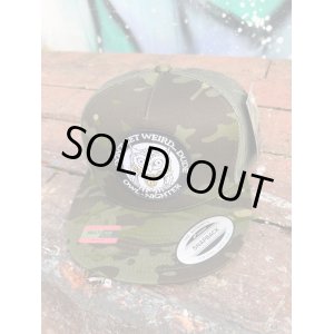 画像1: ラスト1枚で終了 DGWD / OWL NIGHTER スナップバックメッシュキャップ WOODLAND CAMO
