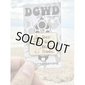 画像2: ラスト1個で終了 DGWD / GUN TALK ピンバッジ