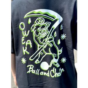 画像2: XLラスト1枚で終了 ”OWEAK x BALL&CHAIN” / PIGS artwork by ILLSYNAPSE コラボ Tシャツ BLACK