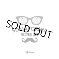 送料無料 ラスト2個で終了 minos / SF Mustache Club サングラス