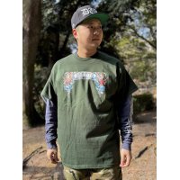 "OPIE ORTIZ x BALL&CHAIN" / Doin Time コラボTシャツ フォレストグリーン