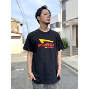 画像1: 送料無料 XLサイズ4枚のみ FAT WRECK CHORDS / FAT-N-OUT Tシャツ
