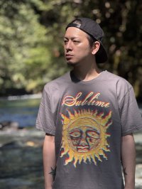 SUBLIME / 40oz Sun Tシャツ チャコールグレー