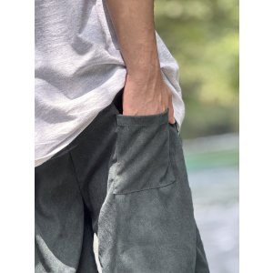 画像9: 送料無料 FUCKIN' MELLOW CLOTHING / "Hula Logo" designed by LOWHIDE コーデュロイ イージーショーツ ダークグリーン