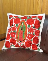 送料無料 ESTRELLA STANDARD / GUATEMALA  ALL刺繍 グアダルーペ 薔薇 クッションカバー&ヌードクッションセット ホワイト