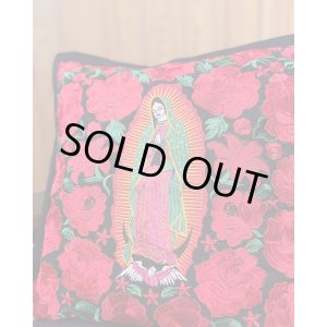 画像3: 送料無料 ESTRELLA STANDARD / GUATEMALA  ALL刺繍 グアダルーペ 薔薇 クッションカバー&ヌードクッションセット ブラック