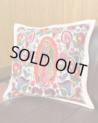 ラスト1個で終了 送料無料 ESTRELLA STANDARD / GUATEMALA  ALL刺繍 グアダルーペ カラーリリー クッションカバー&ヌードクッションセット ホワイト