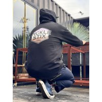 送料無料 PICKLE STIX SURFBOARDS (SMELLY by NOFX) / NEAPOLITAN ジップアップパーカー BLACK