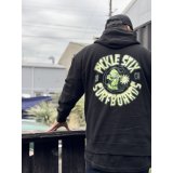 送料無料 PICKLE STIX SURFBOARDS (SMELLY by NOFX) / PICKLE FINK プルオーバーパーカー BLACK