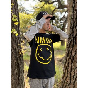 画像1: 送料無料 NIRVANA / Yellow Happy Face 長袖Tシャツ BLACK/GREY