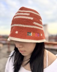 送料無料 minos / Crochet バケットハット CORAL