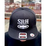 送料無料 SRH / Decades of defiance スナップバックキャップ BLACK