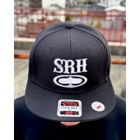送料無料 SRH / Decades of defiance スナップバックキャップ BLACK
