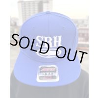 1000円OFF SRH / Decades of defiance スナップバックキャップ BLUE