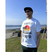 送料無料 SLIGHTLY STOOPID / Ocean Beach Gate Tシャツ ホワイト