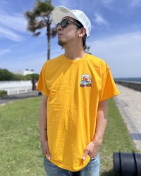 20th Anniversary Special Item FMC / KEEP IT GOOD artwork by ATSUxKICK (QUICKDEAD) Tシャツ ゴールド