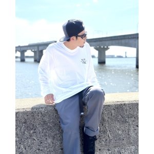 画像2: オーピーさん直買付アイテム 送料無料 限定Lサイズ2枚のみ KYLE SMITH / WTF 長袖Tシャツ ホワイト Artwork by OPIE ORTIZ