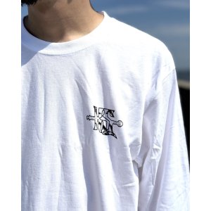 画像6: オーピーさん直買付アイテム 送料無料 限定Lサイズ2枚のみ KYLE SMITH / WTF 長袖Tシャツ ホワイト Artwork by OPIE ORTIZ
