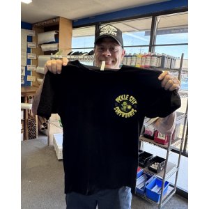 画像2: スメリーさん直買い付けアイテム 送料無料 Sサイズのみ PICKLE STIX SURFBOARDS / BALL&CHAIN別注 Pickle Fink Tシャツ ブラック