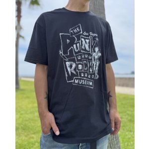 画像4: ファット・マイクさん直買い付けアイテム 送料無料 THE PUNK ROCK MUSEUM / Vintage Vicky Tシャツ ブラック