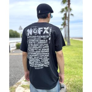 画像3: ファット・マイクさん直買い付けアイテム 送料無料 NOFX / "40 Years Of Fuckin Up" This Movie Sucks Tシャツ ブラック