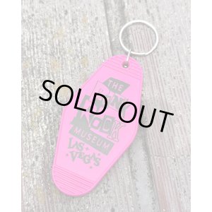 画像2: ファット・マイクさん直買い付けアイテム 残り3個で終了 THE PUNK ROCK MUSEUM / Vegas Vic Hotel キーチェーン ピンク