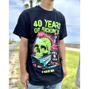 画像4: ファット・マイクさん直買い付けアイテム 送料無料 NOFX / "40 Years Of Fuckin Up" Bottle Skull Tシャツ ブラック