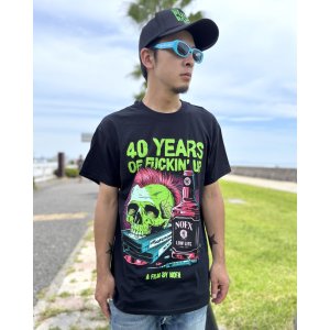 画像2: ファット・マイクさん直買い付けアイテム 送料無料 NOFX / "40 Years Of Fuckin Up" Bottle Skull Tシャツ ブラック
