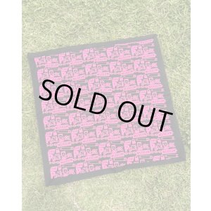 画像1: ファット・マイクさん直買い付けアイテム 2枚のみの入荷 THE PUNK ROCK MUSEUM / Logo バンダナ ピンク