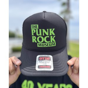画像2: ファット・マイクさん直買い付けアイテム 送料無料 THE PUNK ROCK MUSEUM / Block Logo メッシュキャップ ブラック