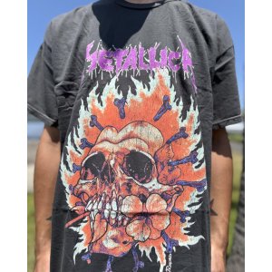 画像4: カリフォルニア買付アイテム 送料無料 L、2XLサイズのみ METALLICA / Flaming Flower Skull Tシャツ ブラック Artwork by PUSHEAD