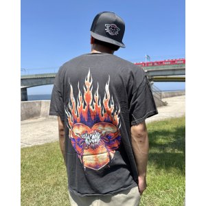 画像7: カリフォルニア買付アイテム 送料無料 L、2XLサイズのみ METALLICA / Flaming Flower Skull Tシャツ ブラック Artwork by PUSHEAD
