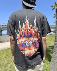 カリフォルニア買付アイテム 送料無料 L、2XLサイズのみ METALLICA / Flaming Flower Skull Tシャツ ブラック Artwork by PUSHEAD
