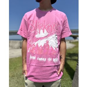 画像1: カリフォルニア買付アイテム 送料無料 SLIPKNOT / Here Comes the Pain Tシャツ ピンク
