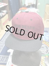 FUCKIN' MELLOW CLOTHING / Long Beach Posse スナップバックキャップ BLACKｘBURGUNDY