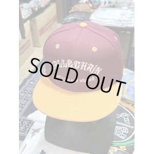 画像1: FUCKIN' MELLOW / MMXX スナップバックキャップ YELLOKｘBURGUNDY