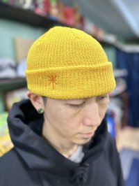半額セール FUCKIN' MELLOW / Con Safos ショートニットキャップ YELLOW MASTARD