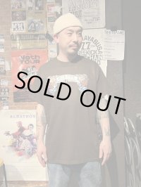 Lサイズラスト1枚で終了 "OPIE ORTIZ x BALL&CHAIN" / Doin Time コラボTシャツ DARK CHOCOLATE