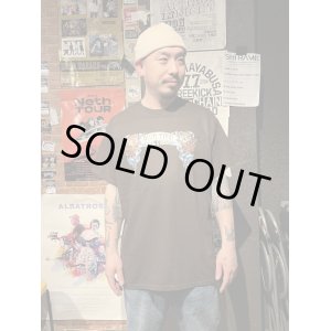 画像1: Lサイズラスト1枚で終了 "OPIE ORTIZ x BALL&CHAIN" / Doin Time コラボTシャツ DARK CHOCOLATE