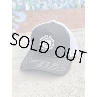 送料無料 ラスト1枚で終了 TREJO'S COFFEE & DONUTS / Logo メッシュキャップ BLACK/WHITE