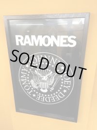 ラスト1枚で終了 RAMONES / B&W Logo ポスター (90cm x 60cm)