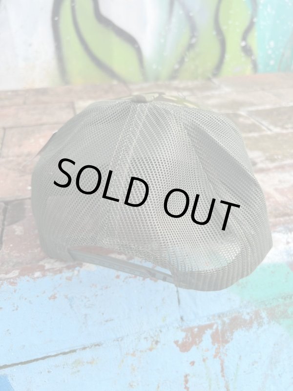 画像6: ラスト1枚で終了 DGWD / OWL NIGHTER スナップバックメッシュキャップ WOODLAND CAMO (6)