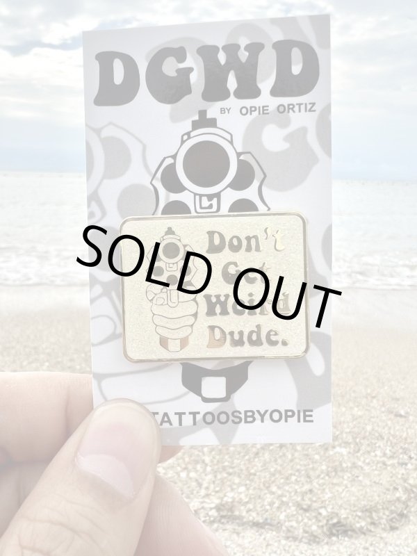 画像2: ラスト1個で終了 DGWD / GUN TALK ピンバッジ (2)