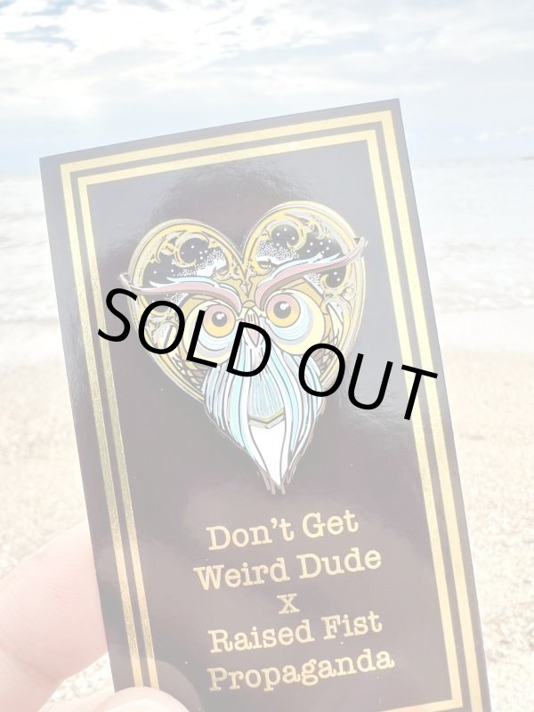 画像2: 2個のみ限定入荷 DGWD x Raised Fist Propaganda / コラボピンバッジ (2)