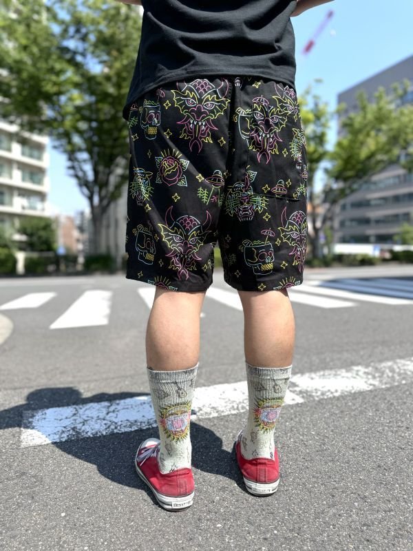 画像8: 30%OFF Mサイズラスト1枚で終了 EMPYRE / Grow Neon Lights & Black ショーツ  (8)