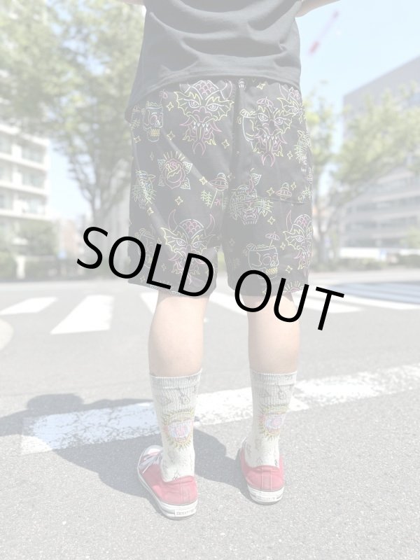 画像8: 6100円OFF 送料無料 Mサイズラスト1枚で終了 EMPYRE / Grow Neon Lights & Black ショーツ　 (8)